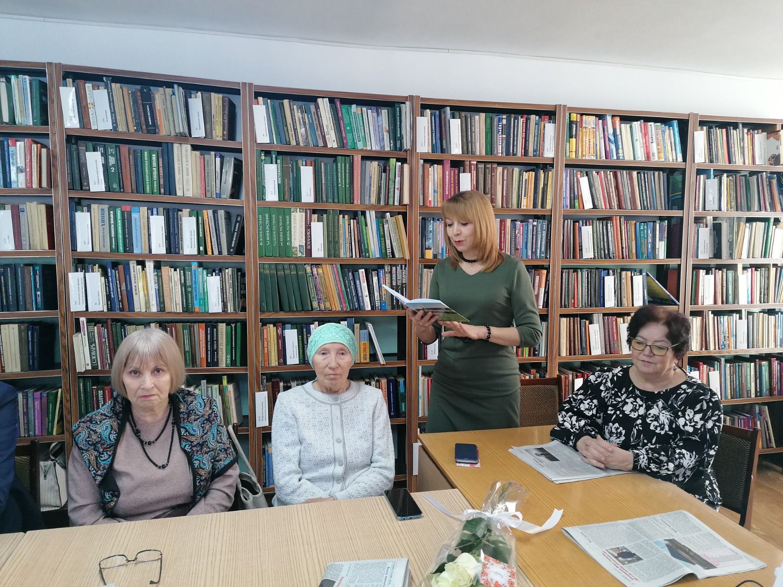 Завгария Шарипова представила землякам свою новую книгу