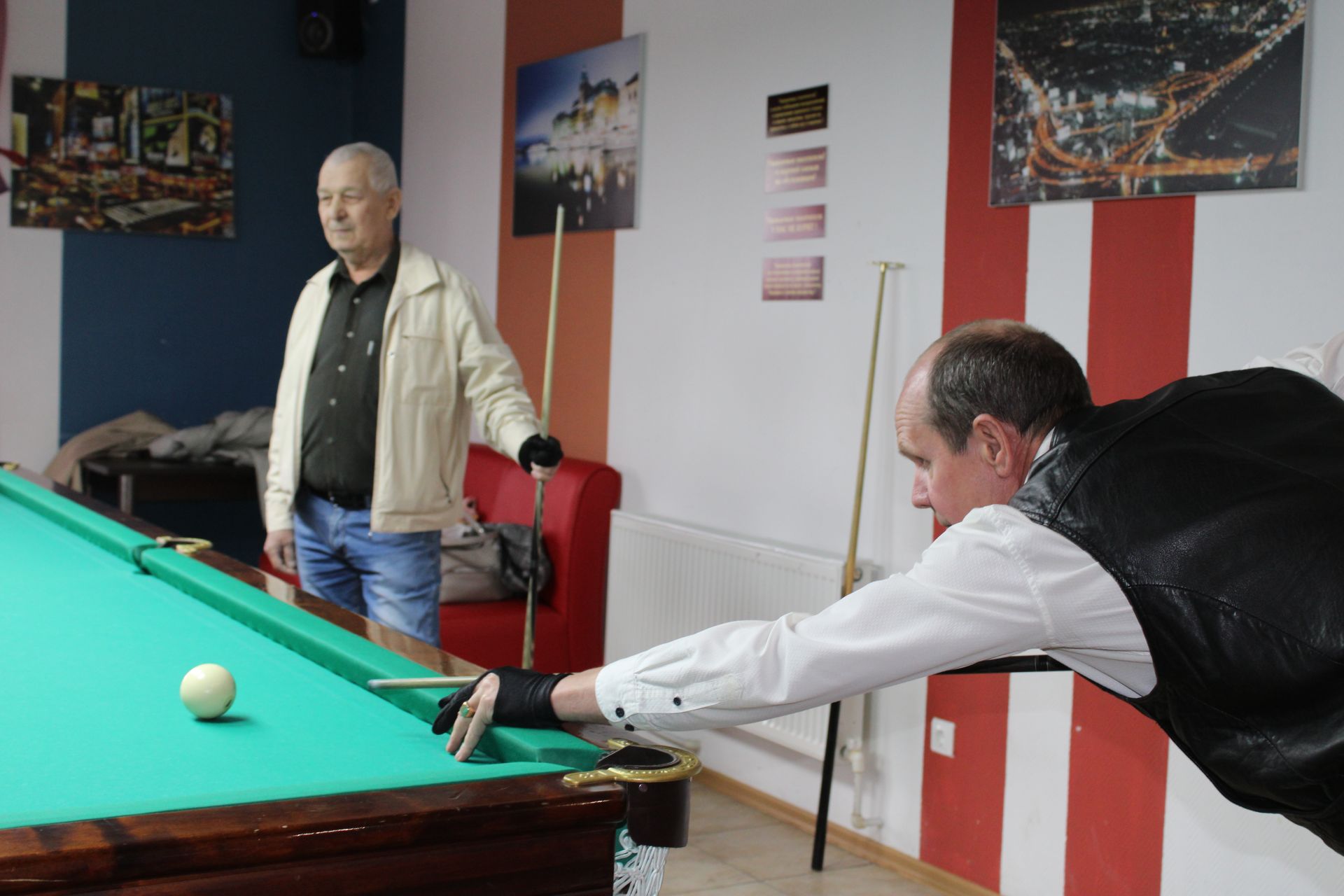 В Азнакаево состоялся турнир по бильярду