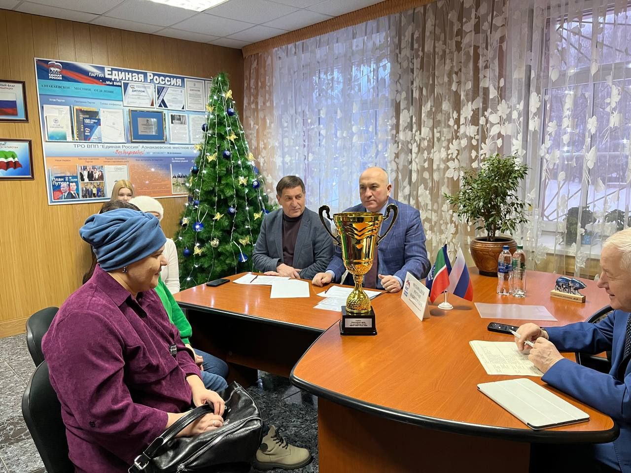 Депутат Государственного Совета Татарстана Рустам Мухамадеев провел личный прием азнакаевцев