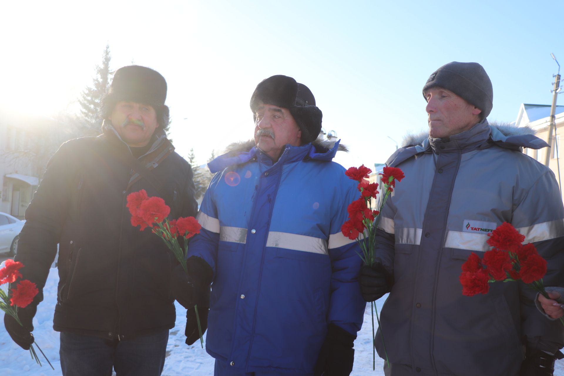 В Азнакаево отметили День Героев