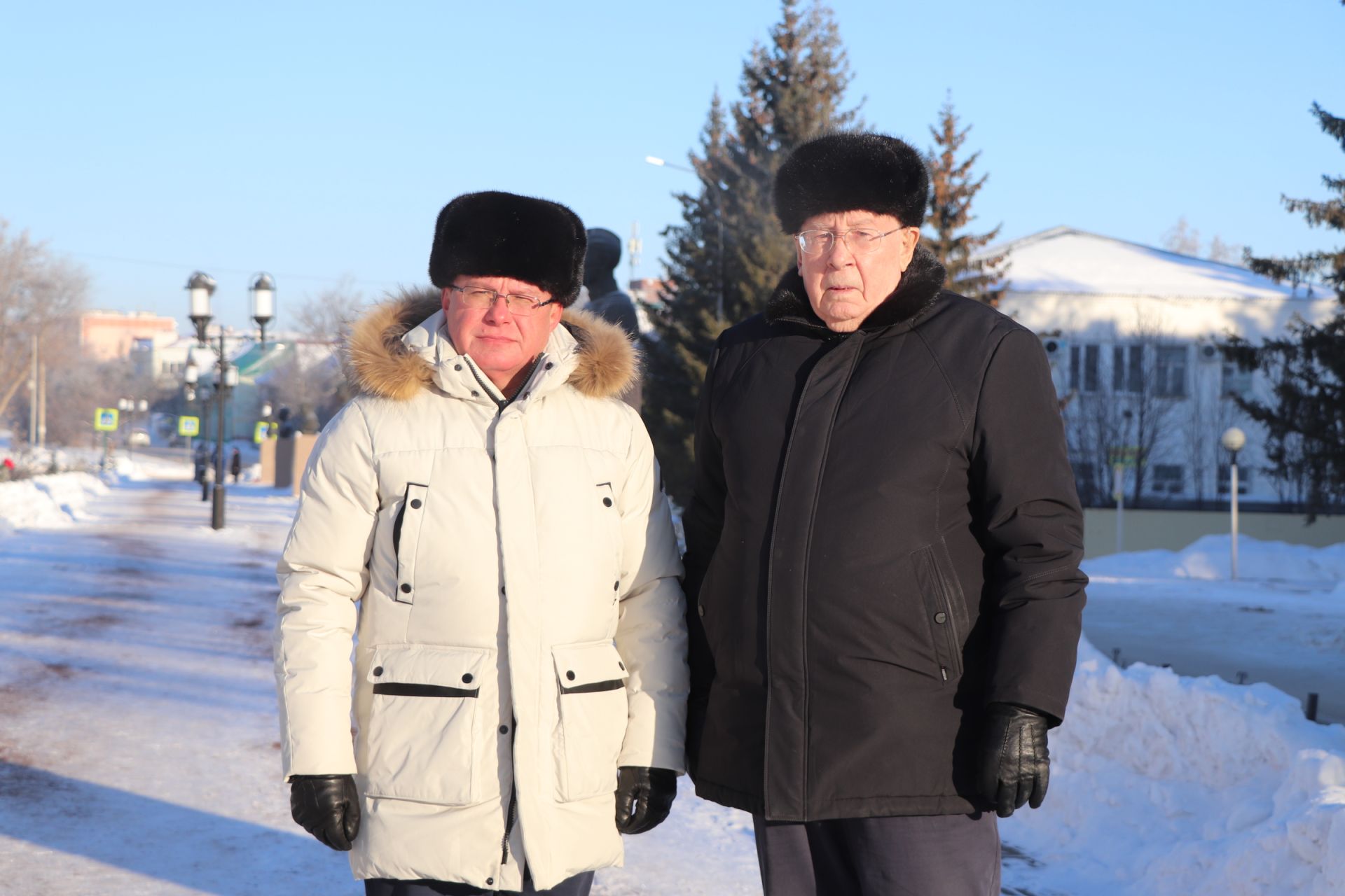 В Азнакаево отметили День Героев