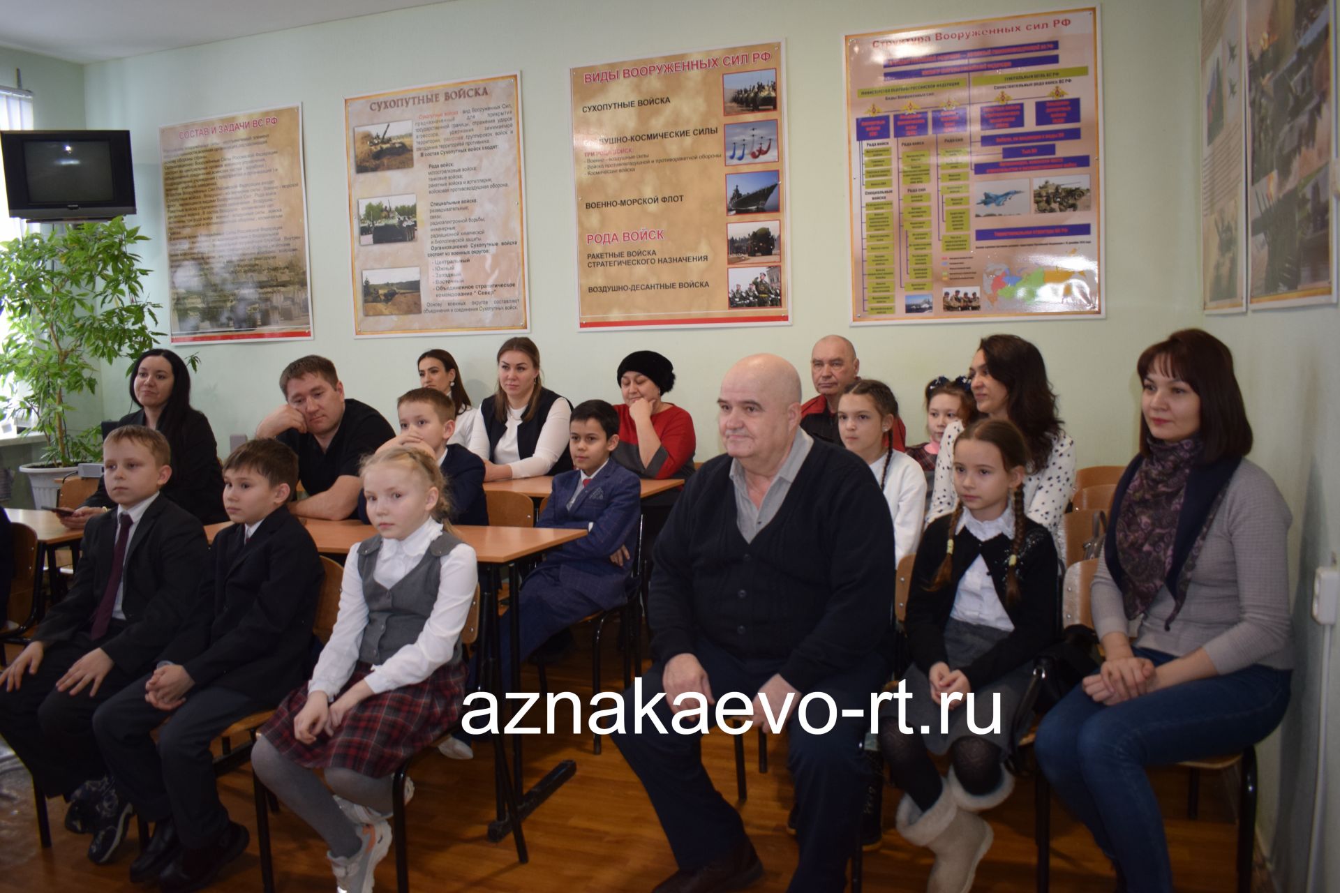 Наградили юных патриотов Азнакаево