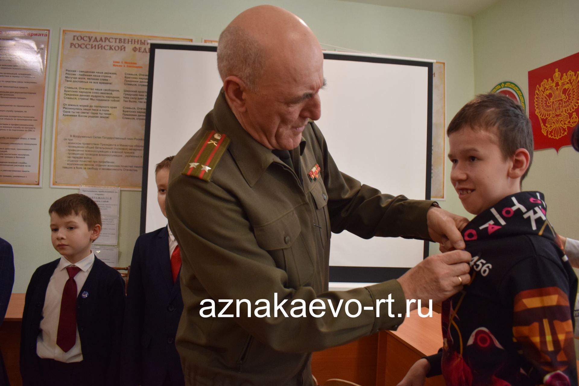 Наградили юных патриотов Азнакаево