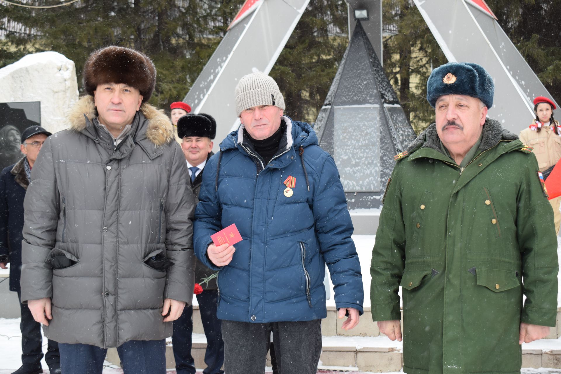 В Азнакаево отметили День памяти воинов-интернационалистов