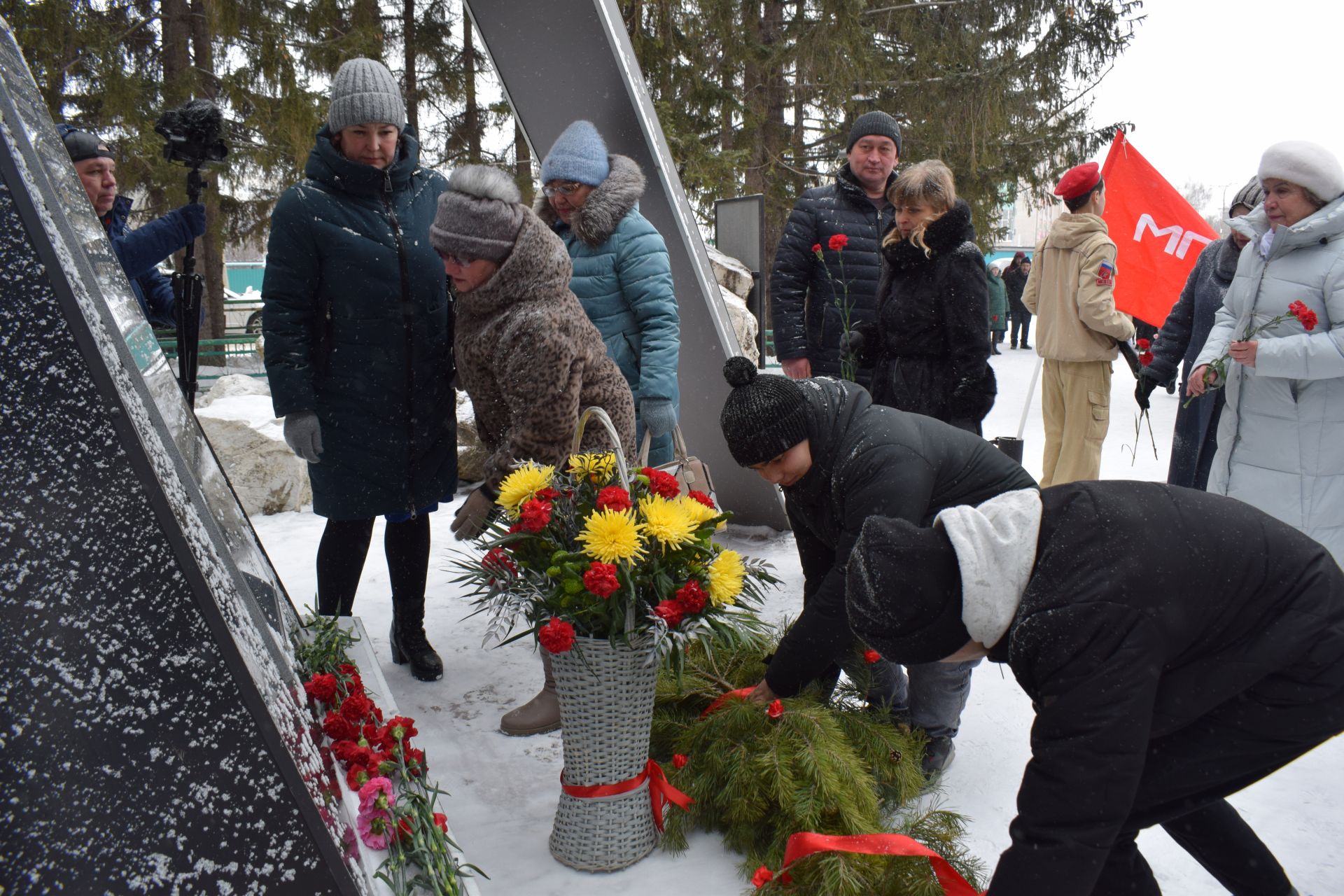 В Азнакаево отметили День памяти воинов-интернационалистов