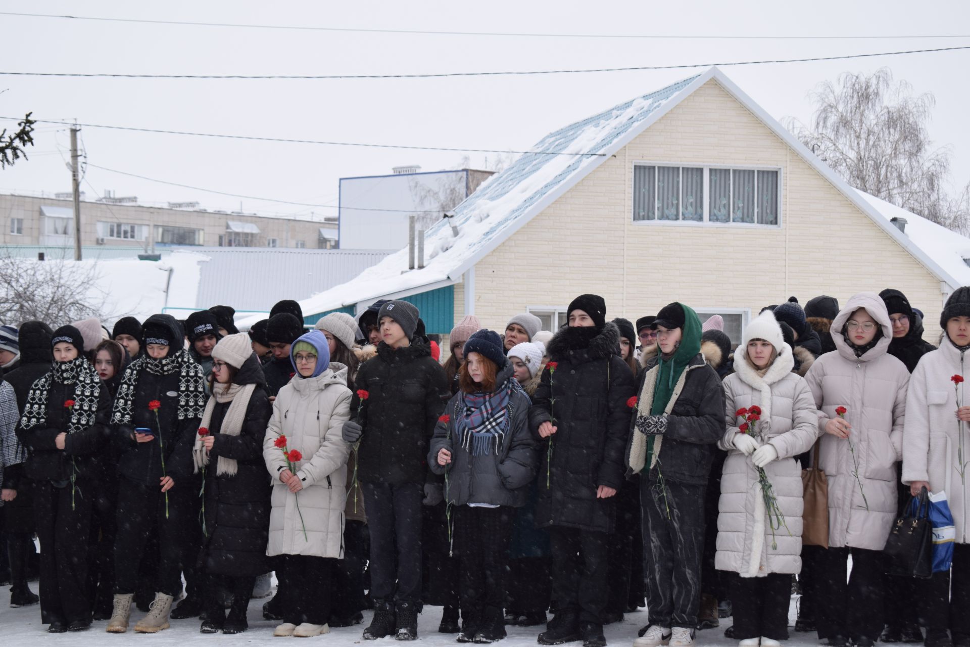 В Азнакаево отметили День памяти воинов-интернационалистов