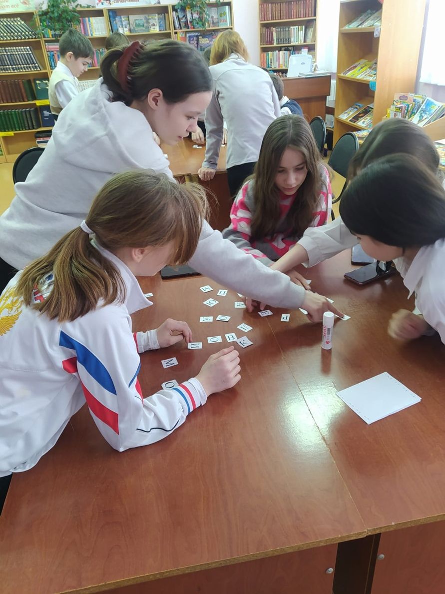 У азнакаевских  детей традиционные печатные издания всегда остаются в приоритете