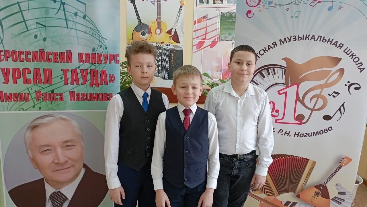 Фестиваль-конкурс «Урсал тауда» принес успех азнакаевским юным дарованиям