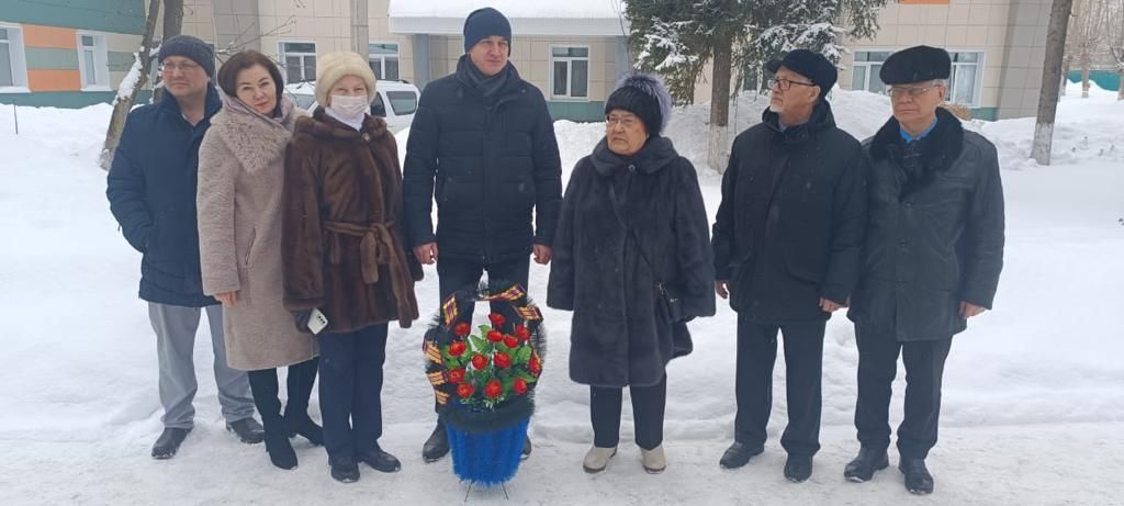 В Азнакаевской ЦРБ почтили память героев в честь Дня защитника Отечества