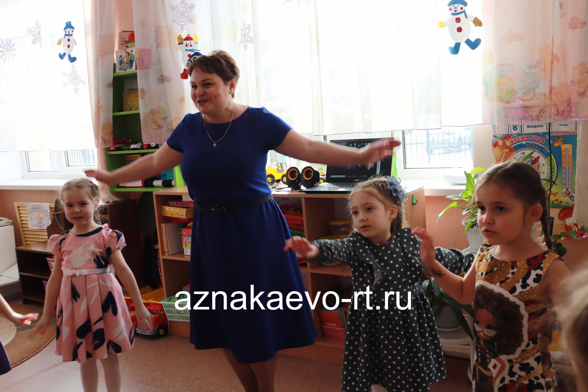 В Азнакаевском детском саду «Айсылу» дети рисуют мультфильмы