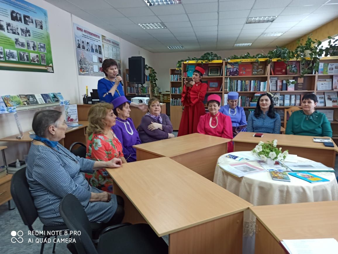 Азнакай шагыйрәләренең каләм очыннан җыр тама