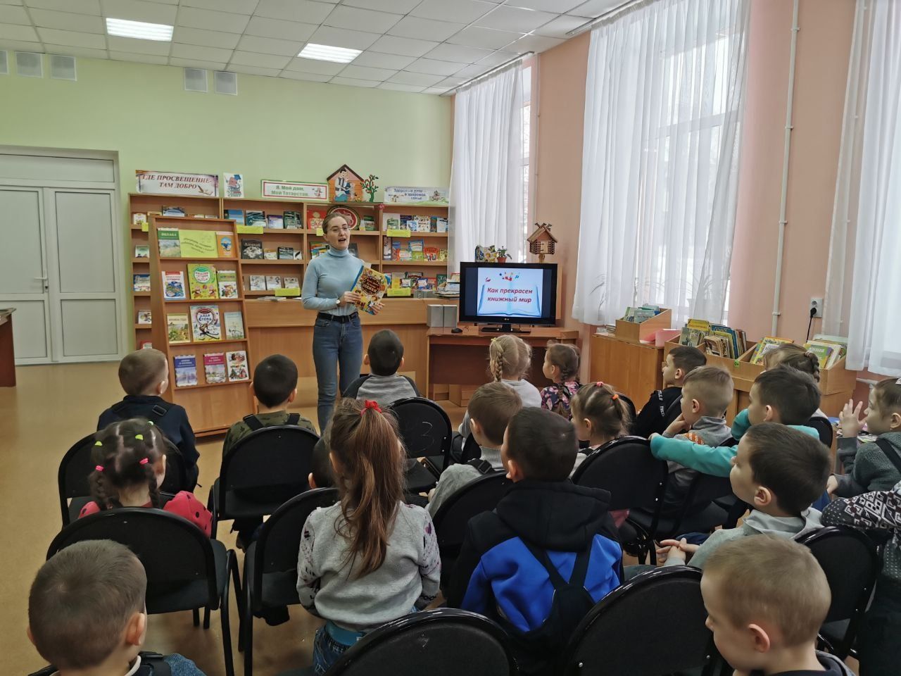 В Азнакаево отметили Всемирный день поэзии
