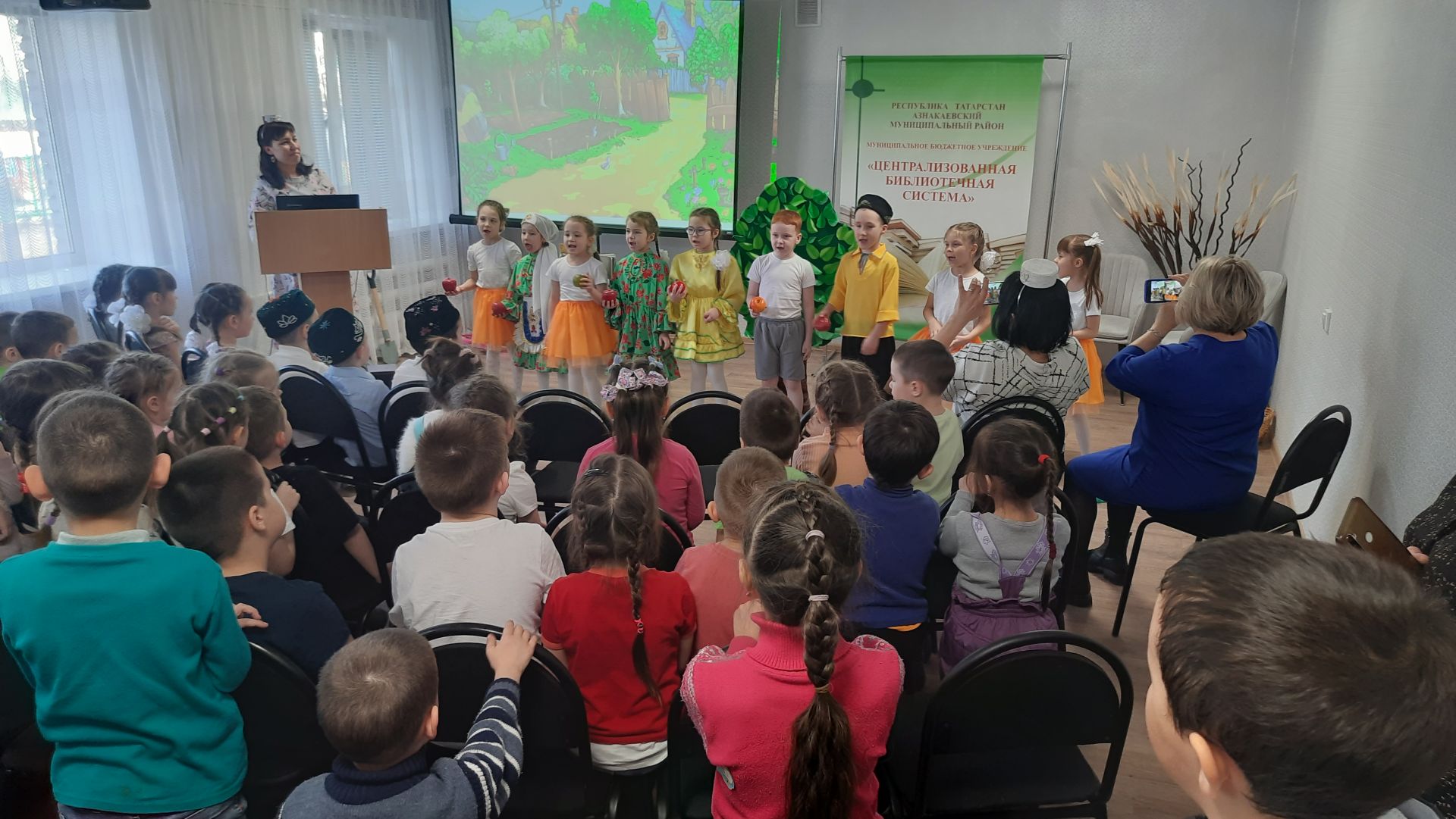 Азнакай нәниләре Халыкара театр көнен билгеләп үттеләр