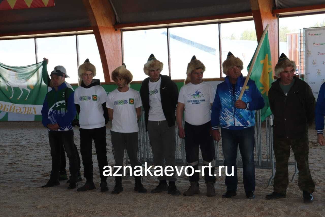 В Азнакаево прошли конноспортивные соревнования