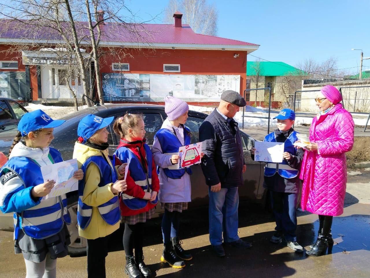 В Азнакаево прошла акция «Ребенок – главный пассажир!»