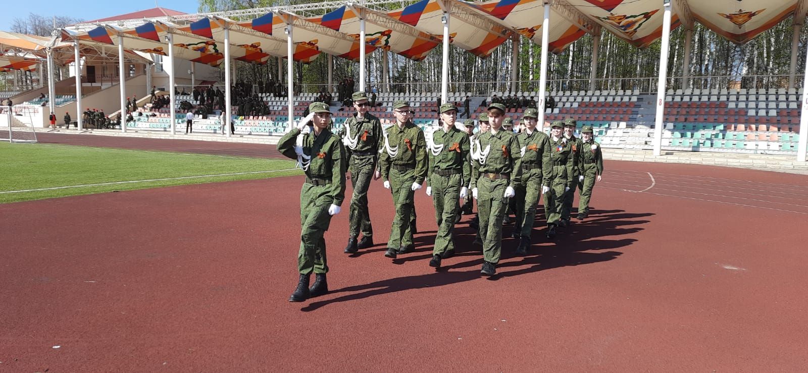 В Азнакаево прошел конкурс военной песни и строя