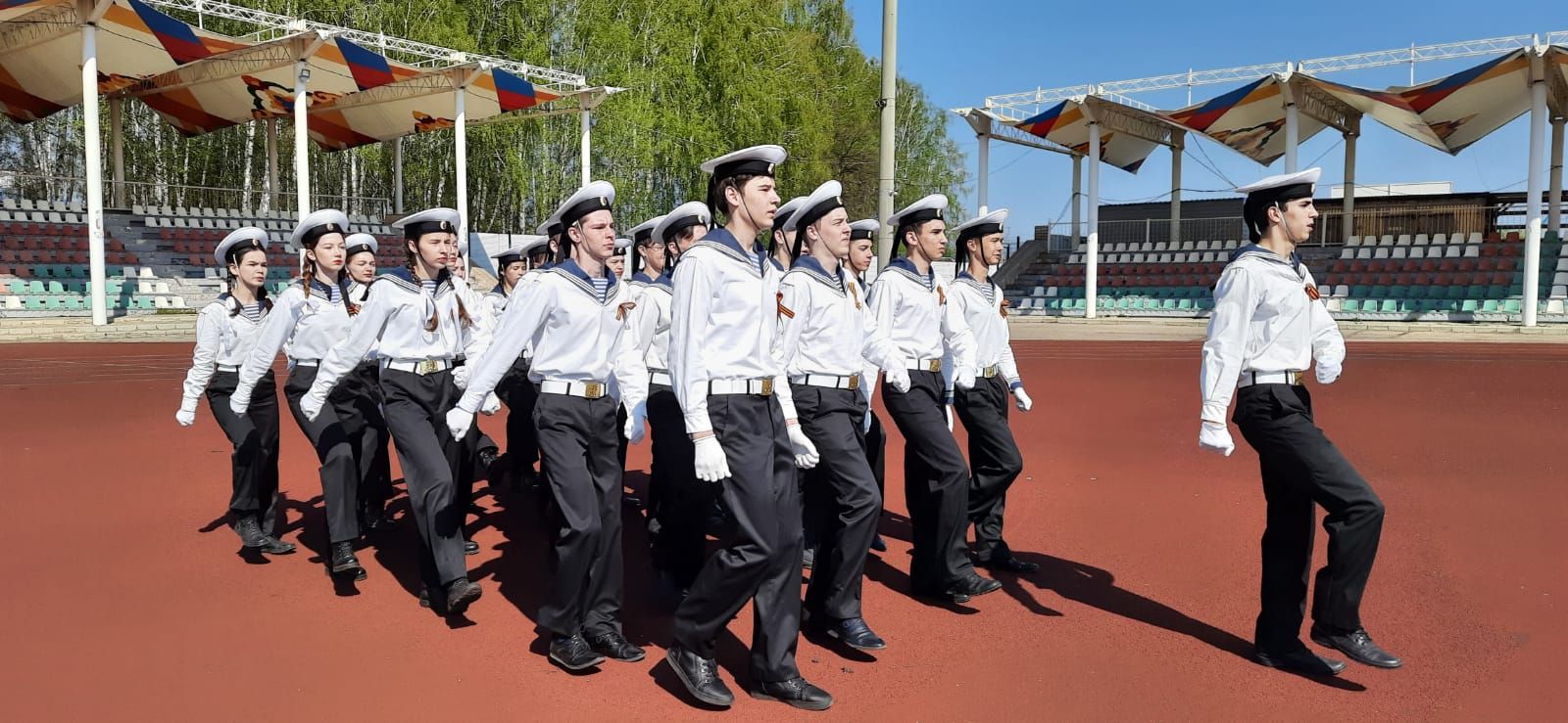 В Азнакаево прошел конкурс военной песни и строя