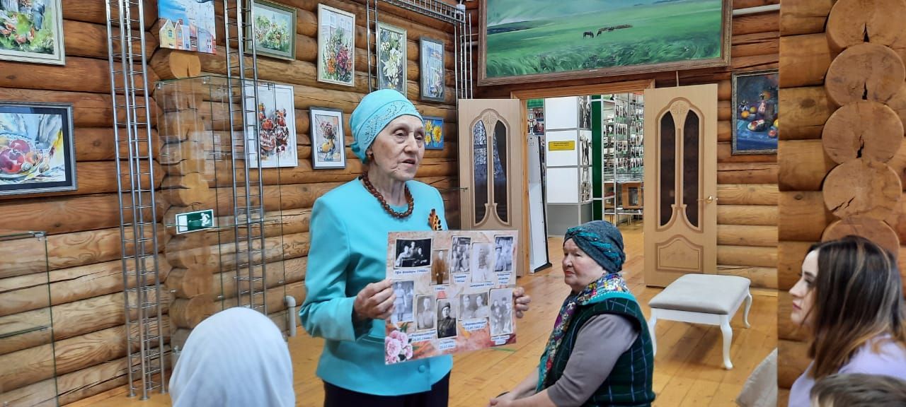 В Азнакаевском музее прошла теплая встреча в честь Дня Победы