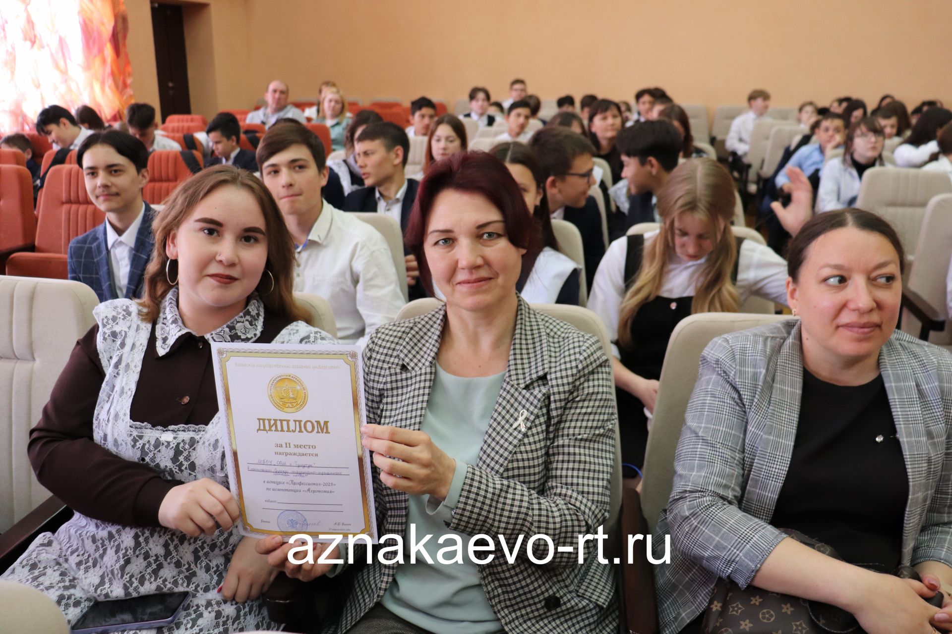 Азнакай мәктәпләрендәге аграр класслар эшчәнлегенә йомгак ясалды