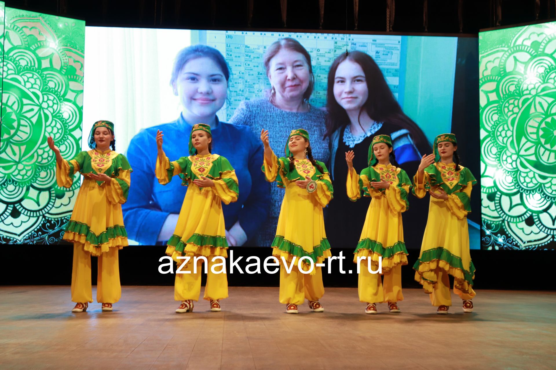 В Азнакаево провели конкурс «Татар кызы – гузэлем»