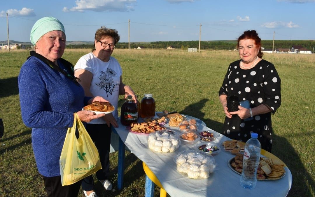 Монолит микрорайонында Күршеләр көнен бәйрәм иттеләр
