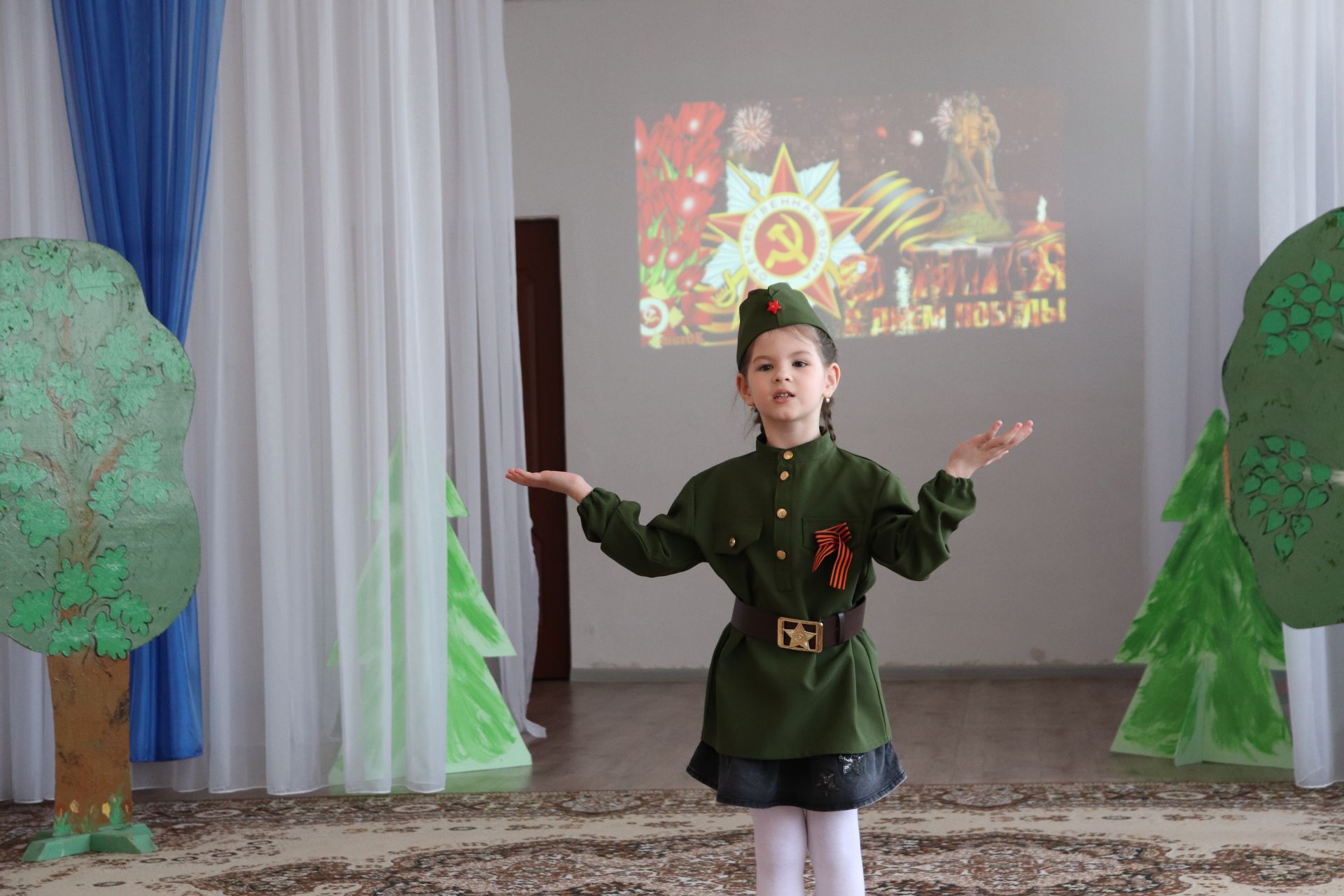 В Азнакаево прошел детский конкурс стихов ко Дню Победы