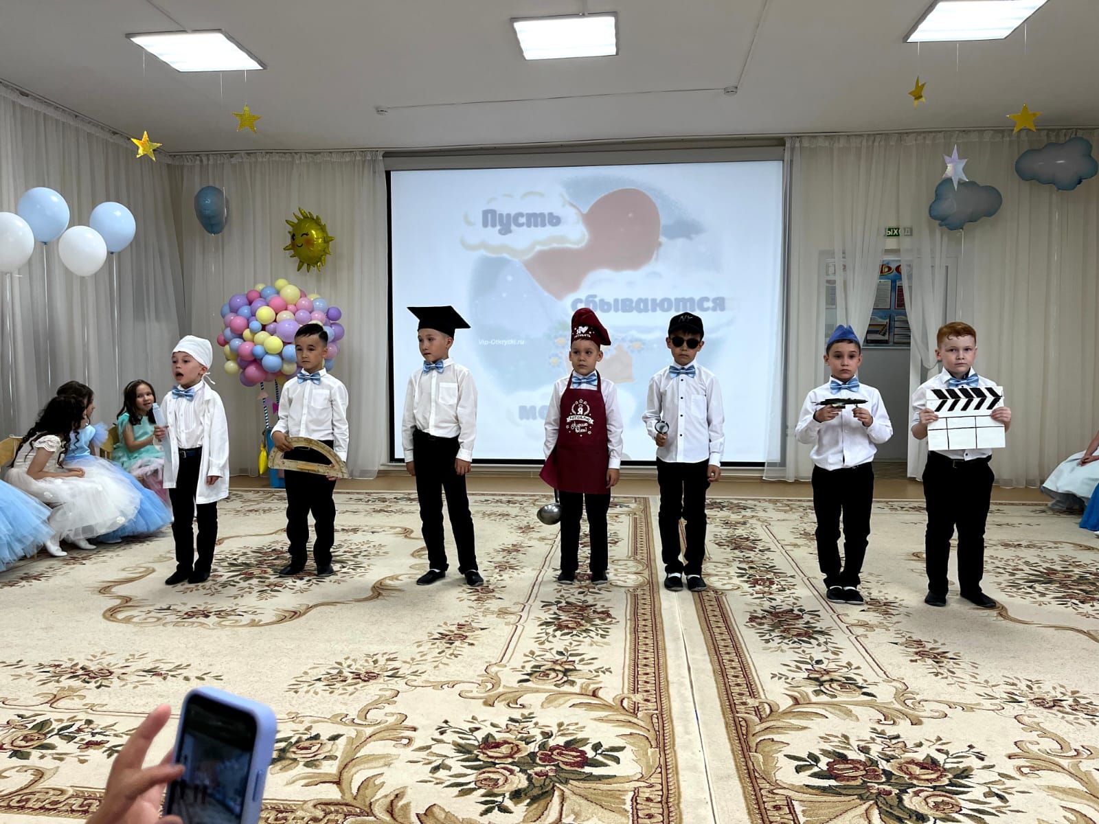 В детских садах Азнакаево проходят выпускные балы