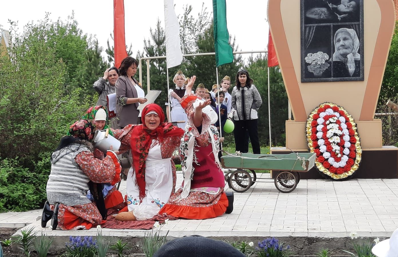 В канун Дня Победы в селе Агерзе провели парад ретро-автомобилей