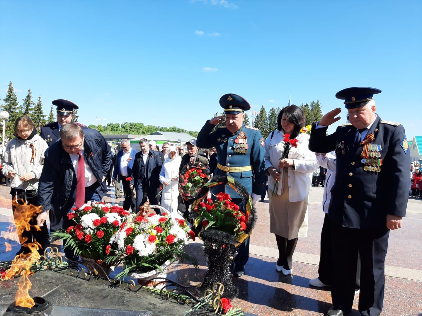 В Азнакаево празднуют День Победы