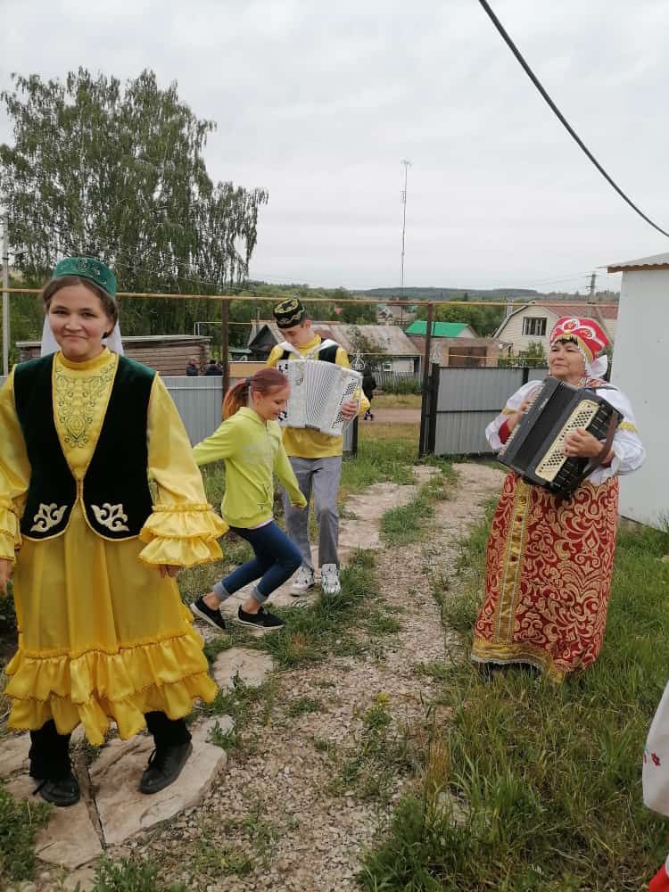 В селе Агерзе провели праздник добрых соседей и сбора подарков на Сабантуй