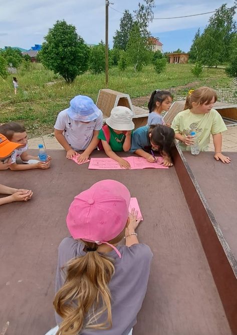 Азнакаевские дети изучают экологию с помощью командных игр