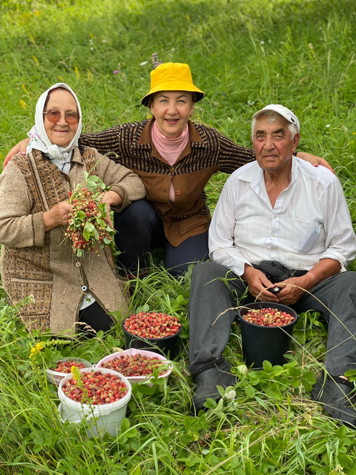 Уважаемый и любимый дедушка, папа и глава семьи, Миргасим Ильясович!