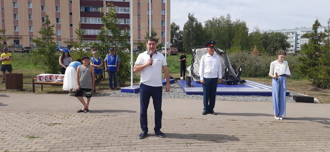 В Азнакаево военные моряки отметили свой праздник