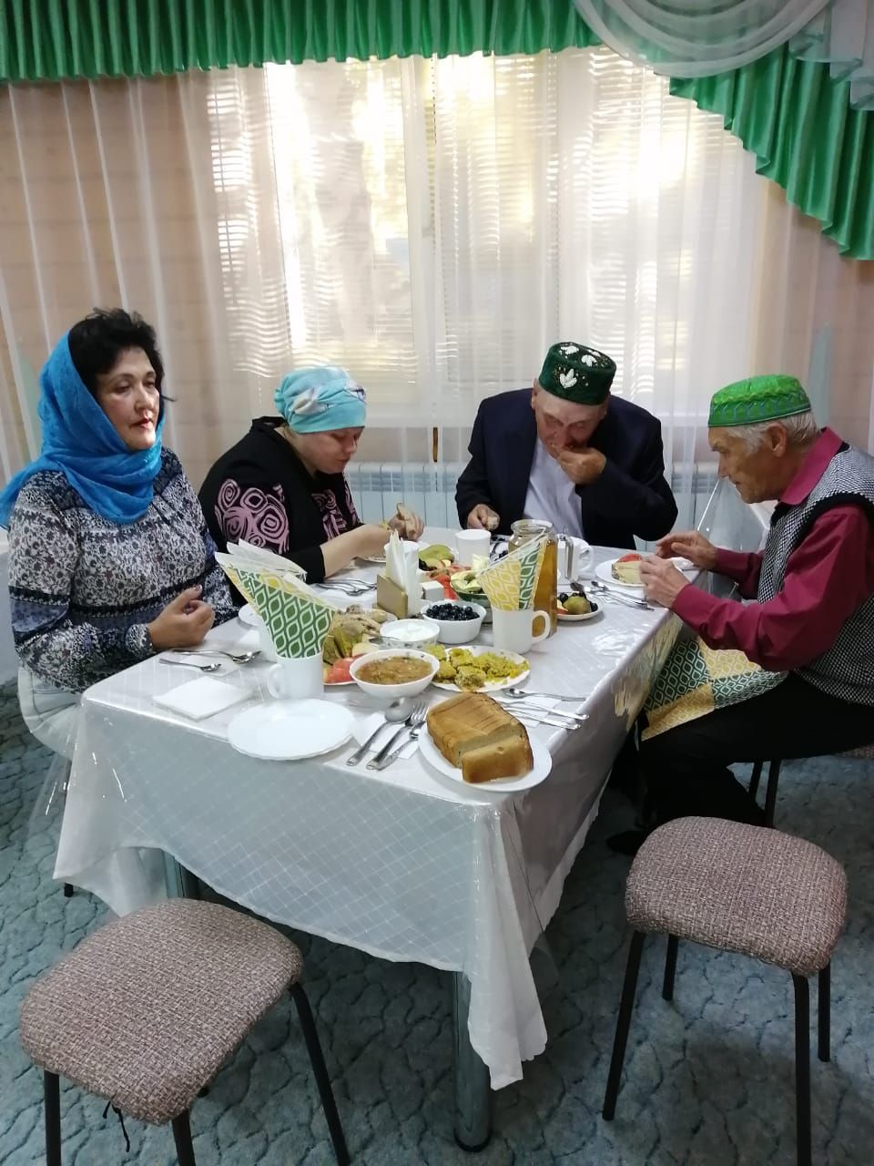 Күңел күзе кирәк