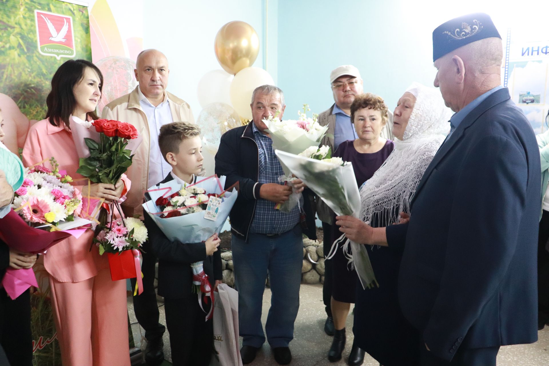 Марсель Шайдуллин поздравил семью участника СВО с рождением ребенка