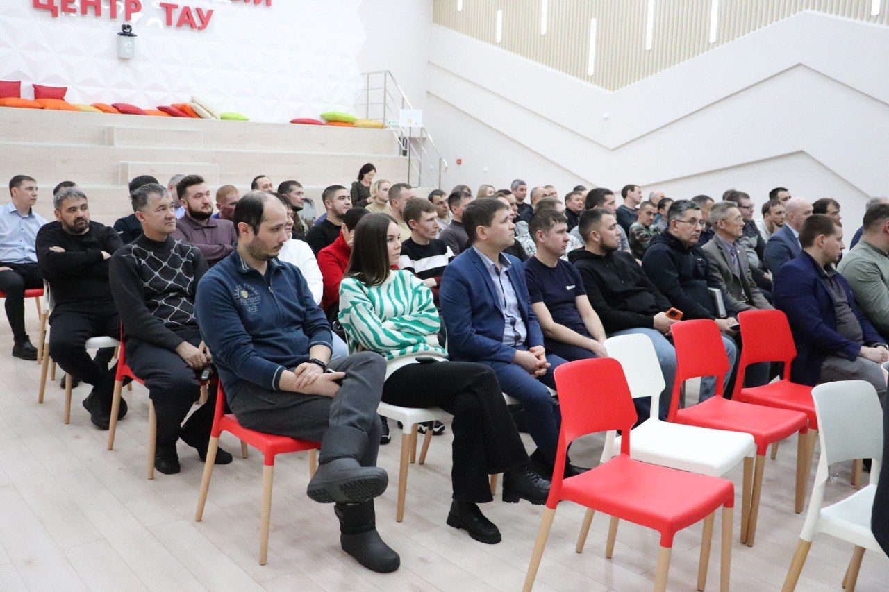 В Азнакаево прошло собрание коллектива «Перекрыватель»