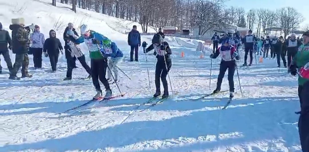 В Азнакаево состоялись лыжные гонки среди сельских поселений