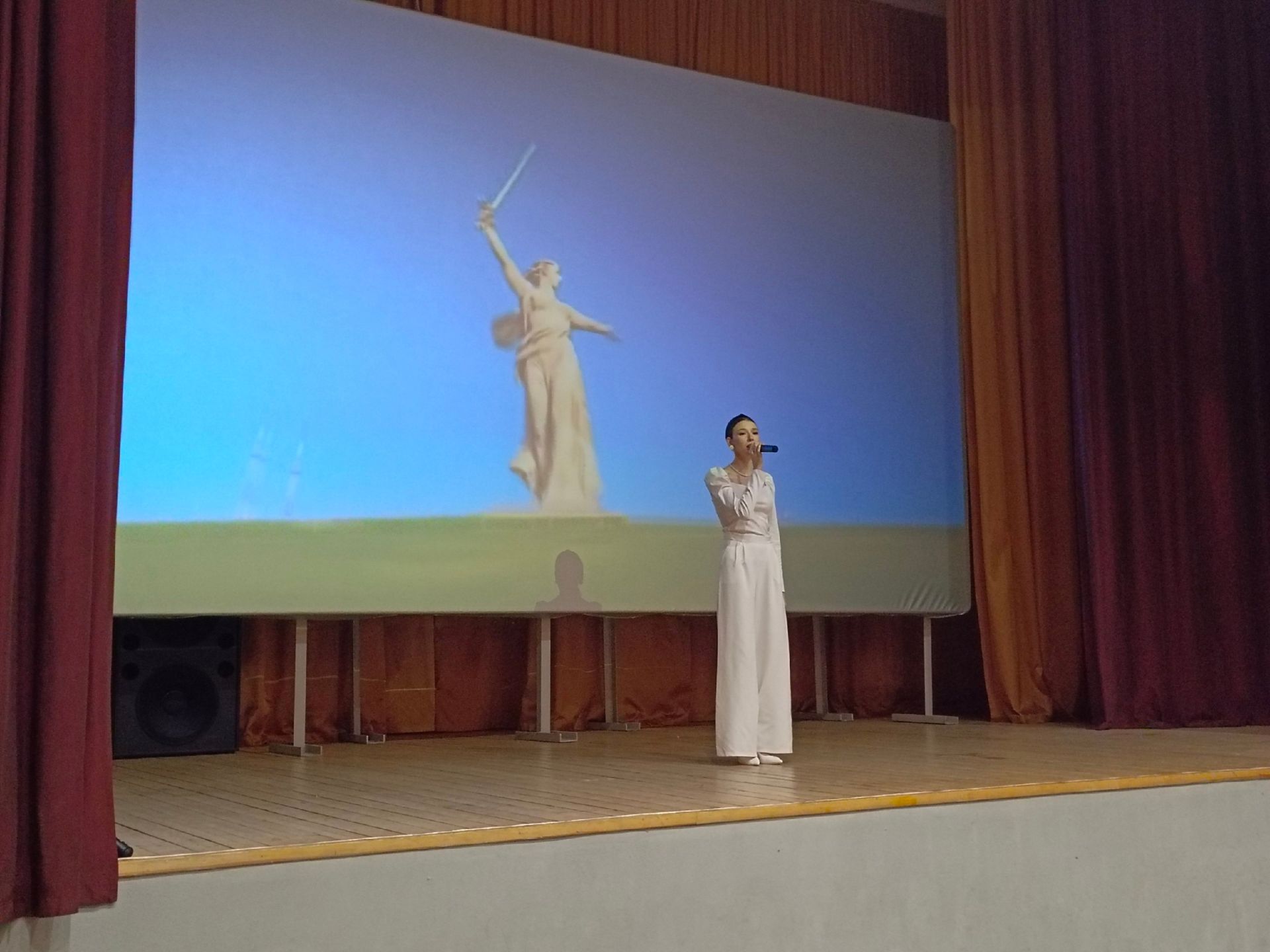 В преддверии Дня защитника Отечества в Культурном центре прошёл праздничный концерт