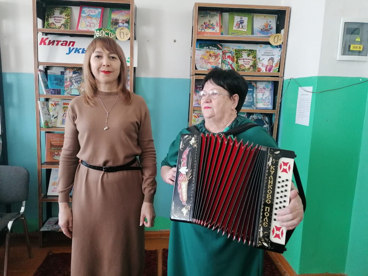 Кәкре Елга авылы китапханәсендә якташ шагыйрәләр белән очрашу узды