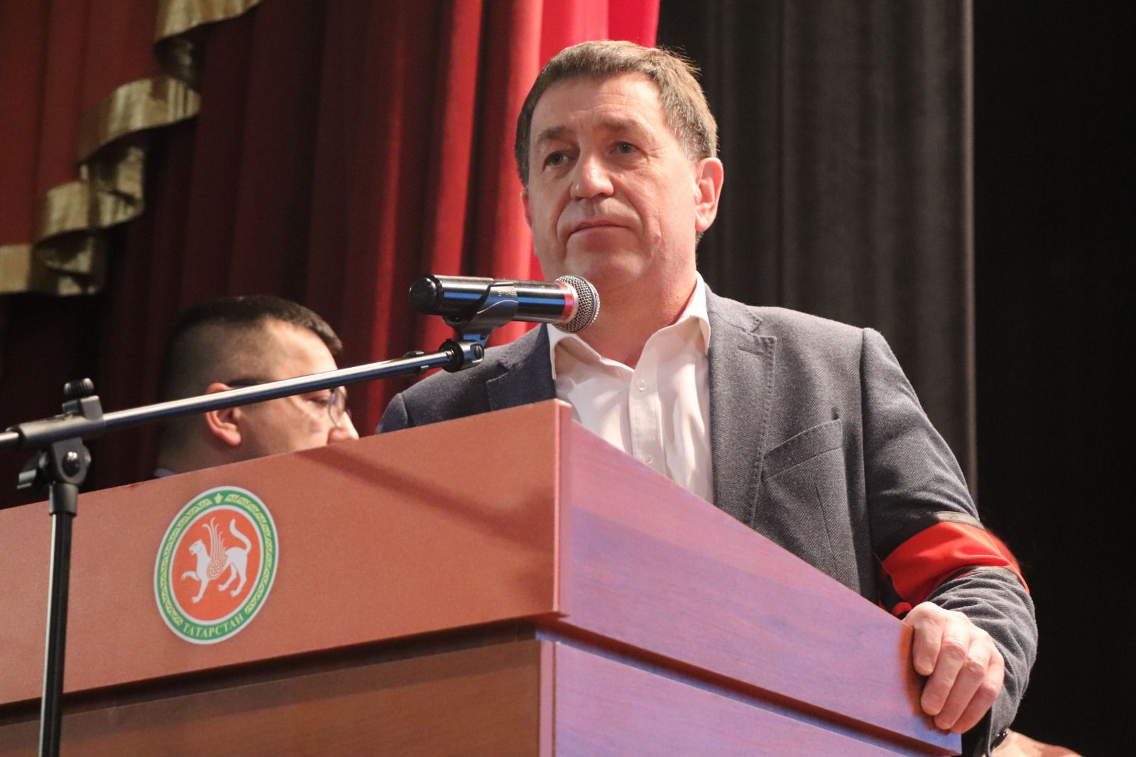 Азнакай үзенең легендар шәхесе белән хушлашты