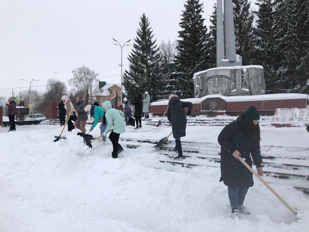 Борьба со снежным апокалипсисом продолжается