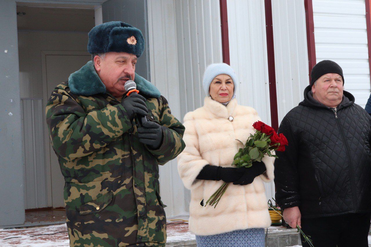 В Азнакаево открыли памятную доску нашему Герою