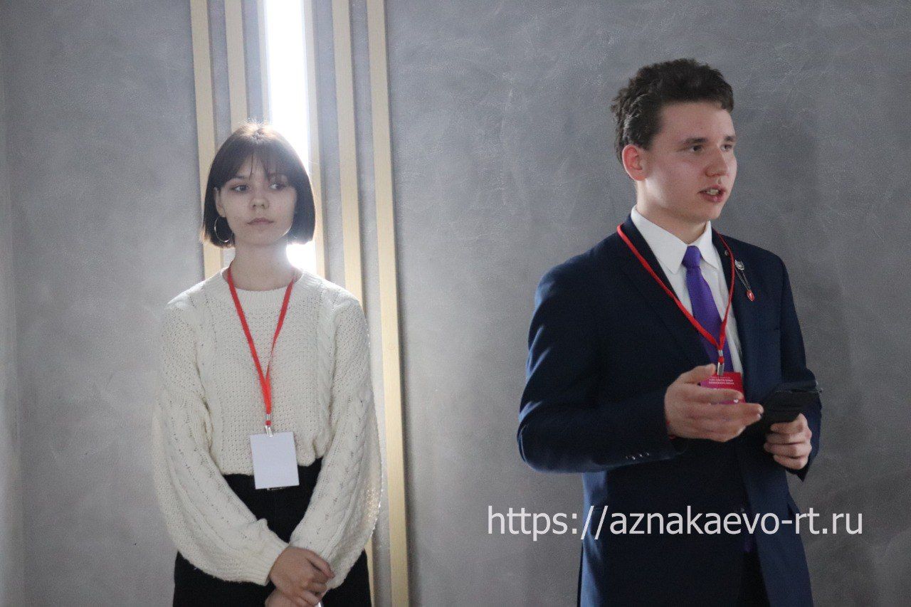 Азнакайда «Беренчеләр» берләште
