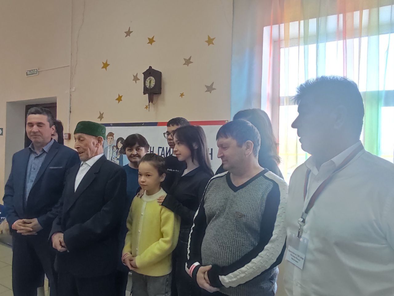 Латыйповлар гаиләсе килеп кергәч, Азнакай районы  Мәндәй авылы сайлау участогы  аеруча җанланып алды