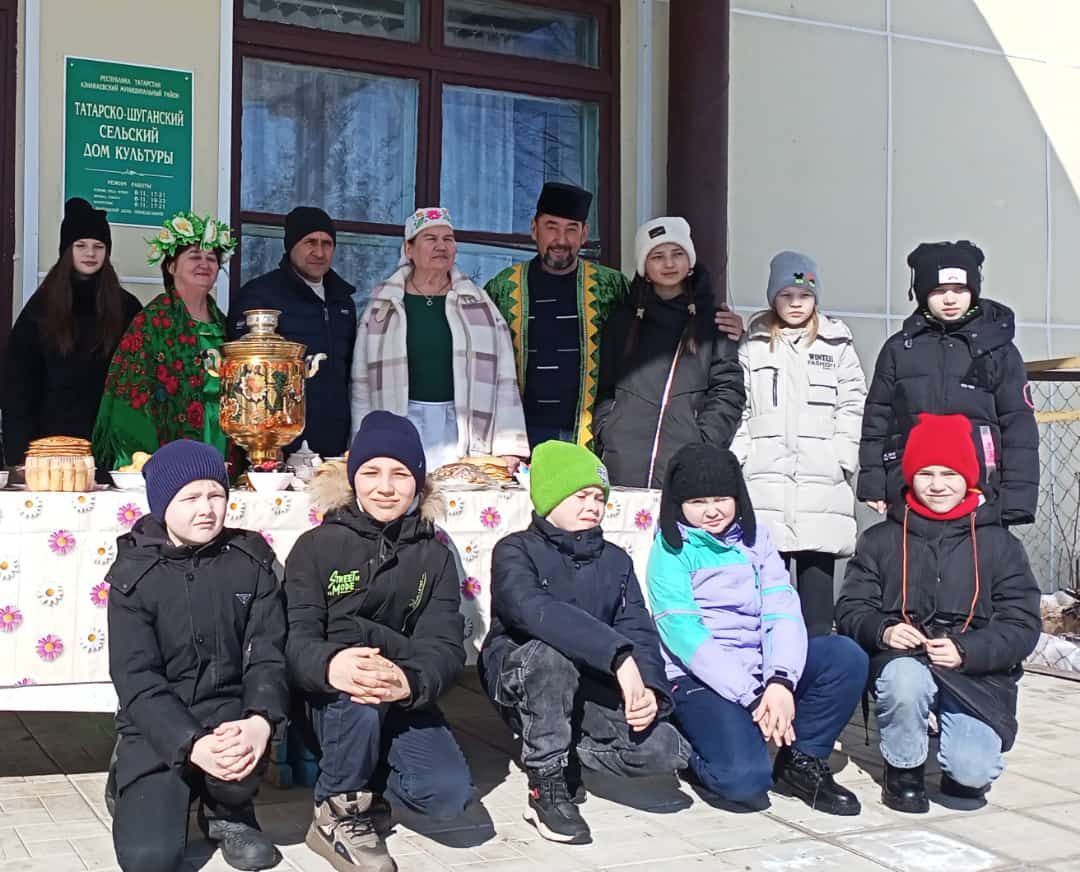 Татшуган авылында сайлау оешкан төстә бара