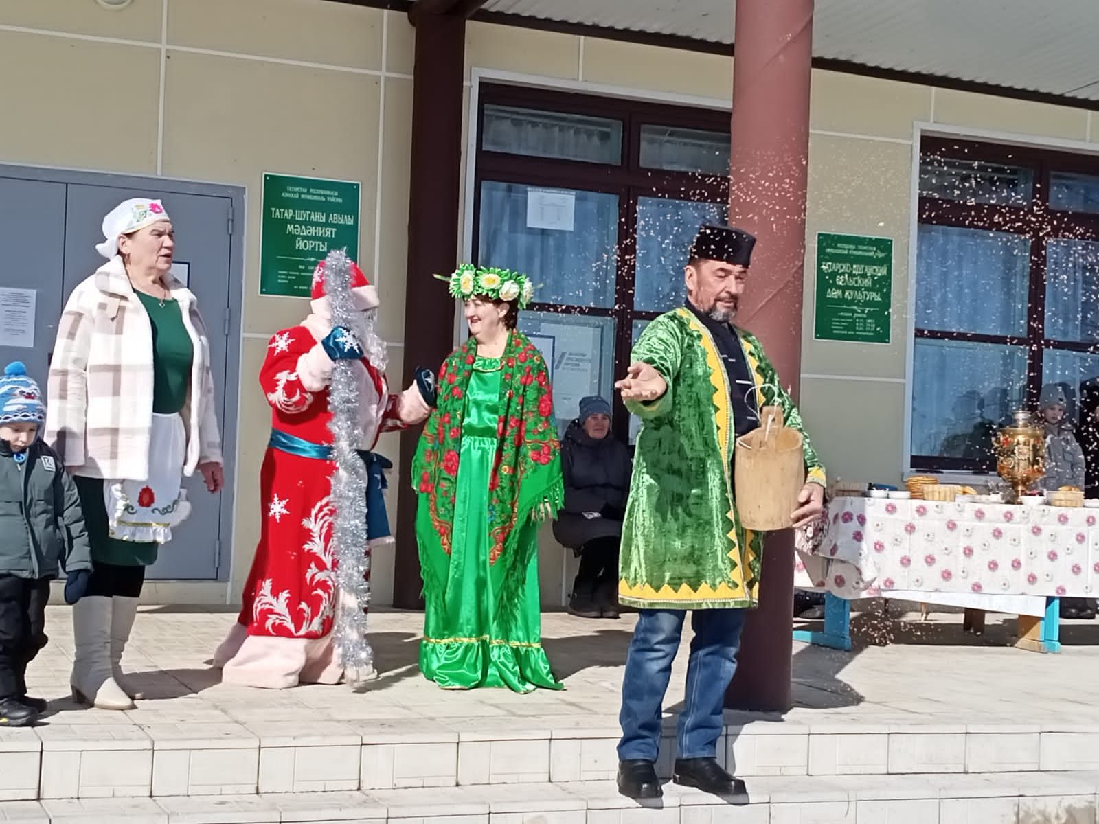 Татшуган авылында сайлау оешкан төстә бара