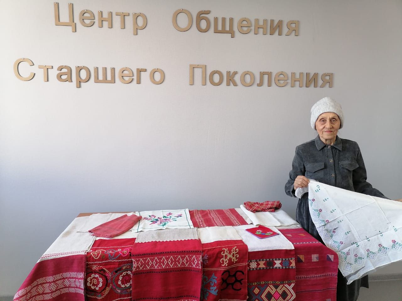 Теплая нить связи поколений прошла в Центре общения старшего поколения в городе Азнакаево
