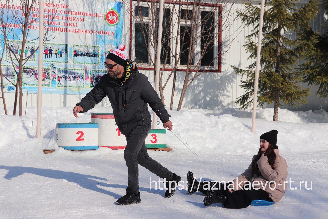 Азнакайда күңелле бәйге программасы үтте