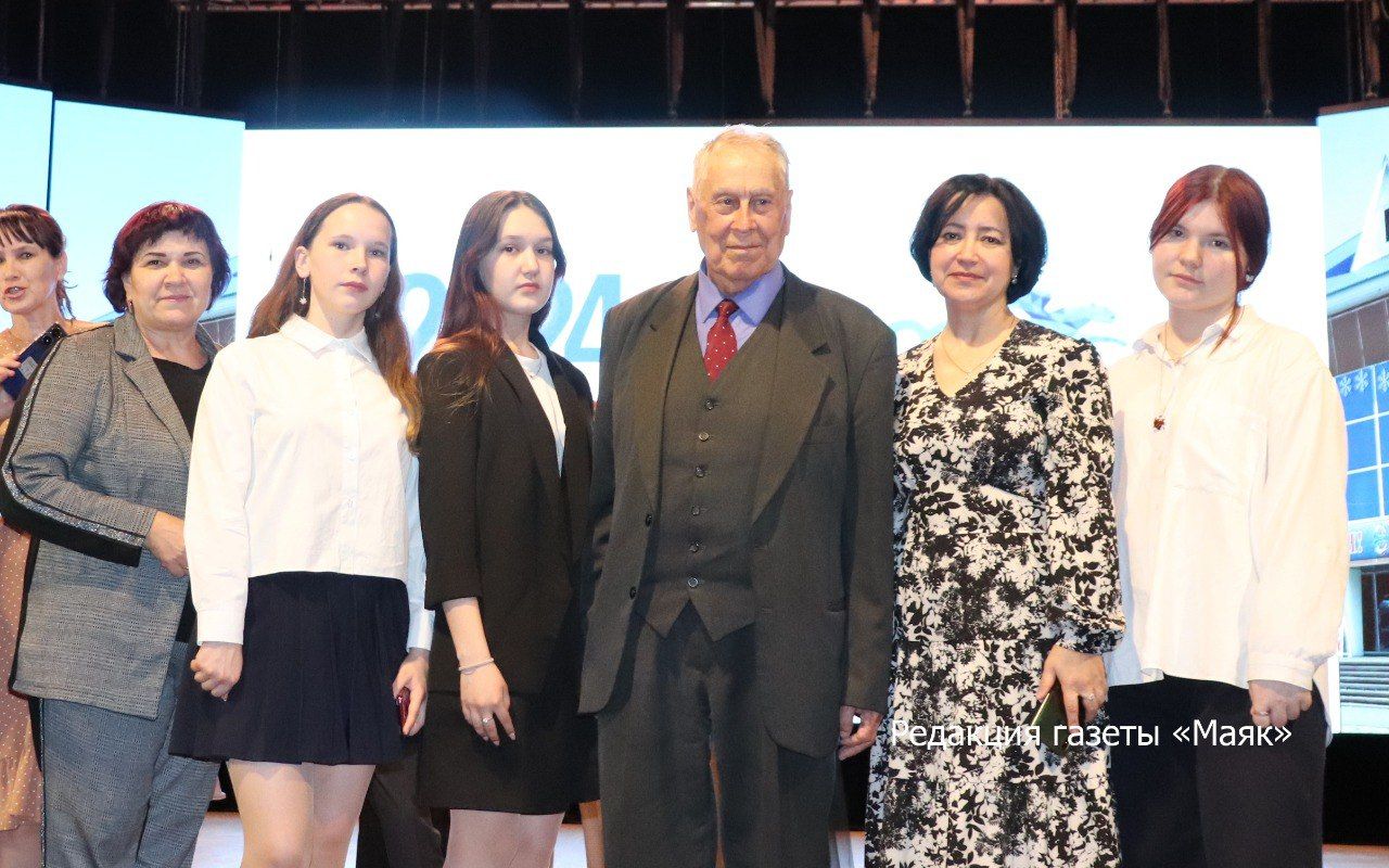 Азнакайга олпат якташыбыз Әзһәр Шакиров кайтты