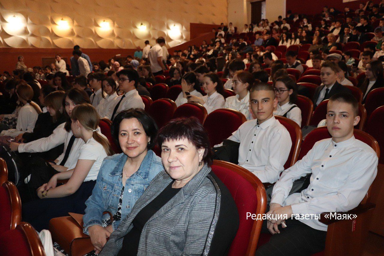 Азнакайга олпат якташыбыз Әзһәр Шакиров кайтты